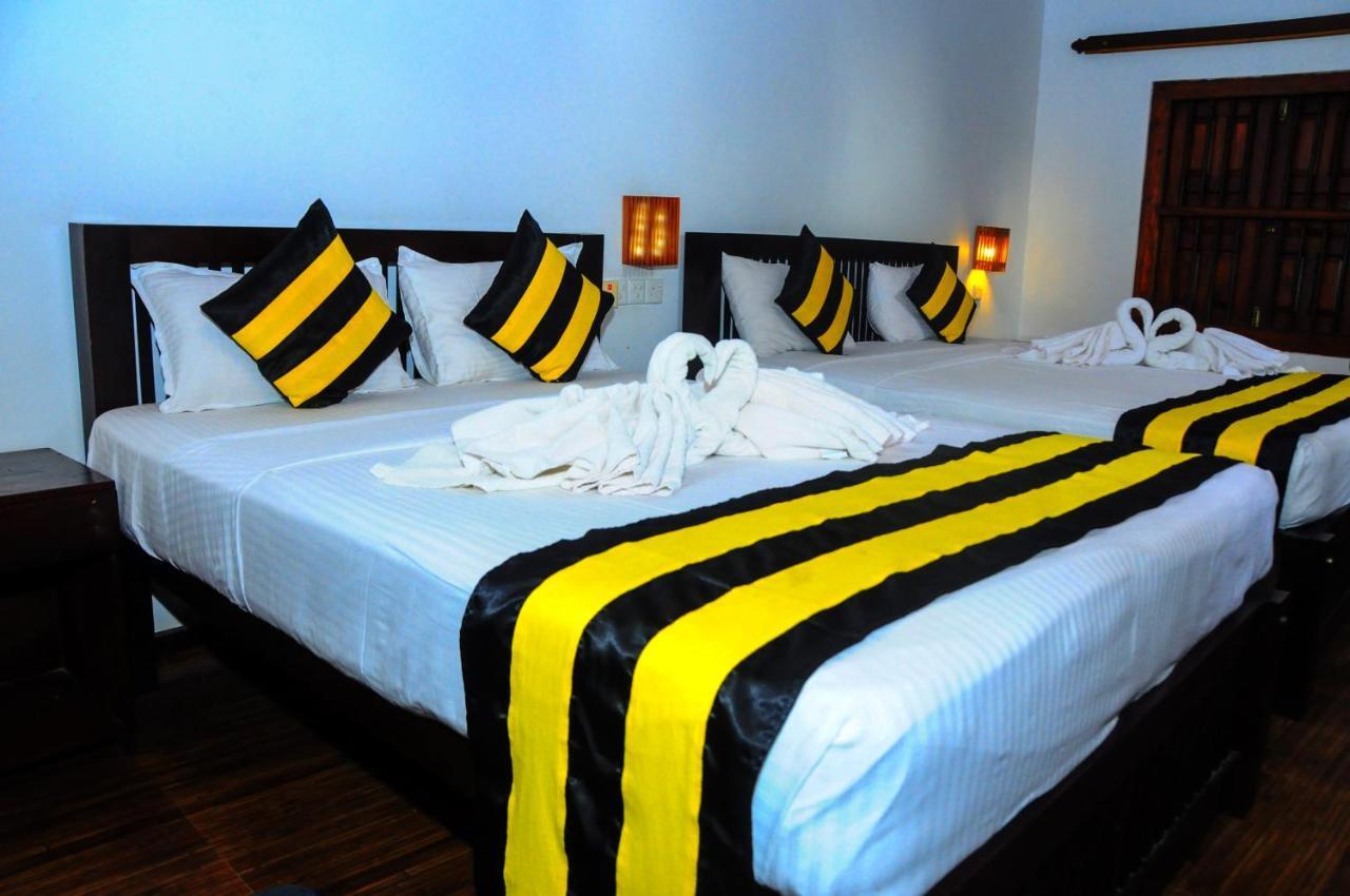 Happy Banana Hotel Унаватуна Екстер'єр фото