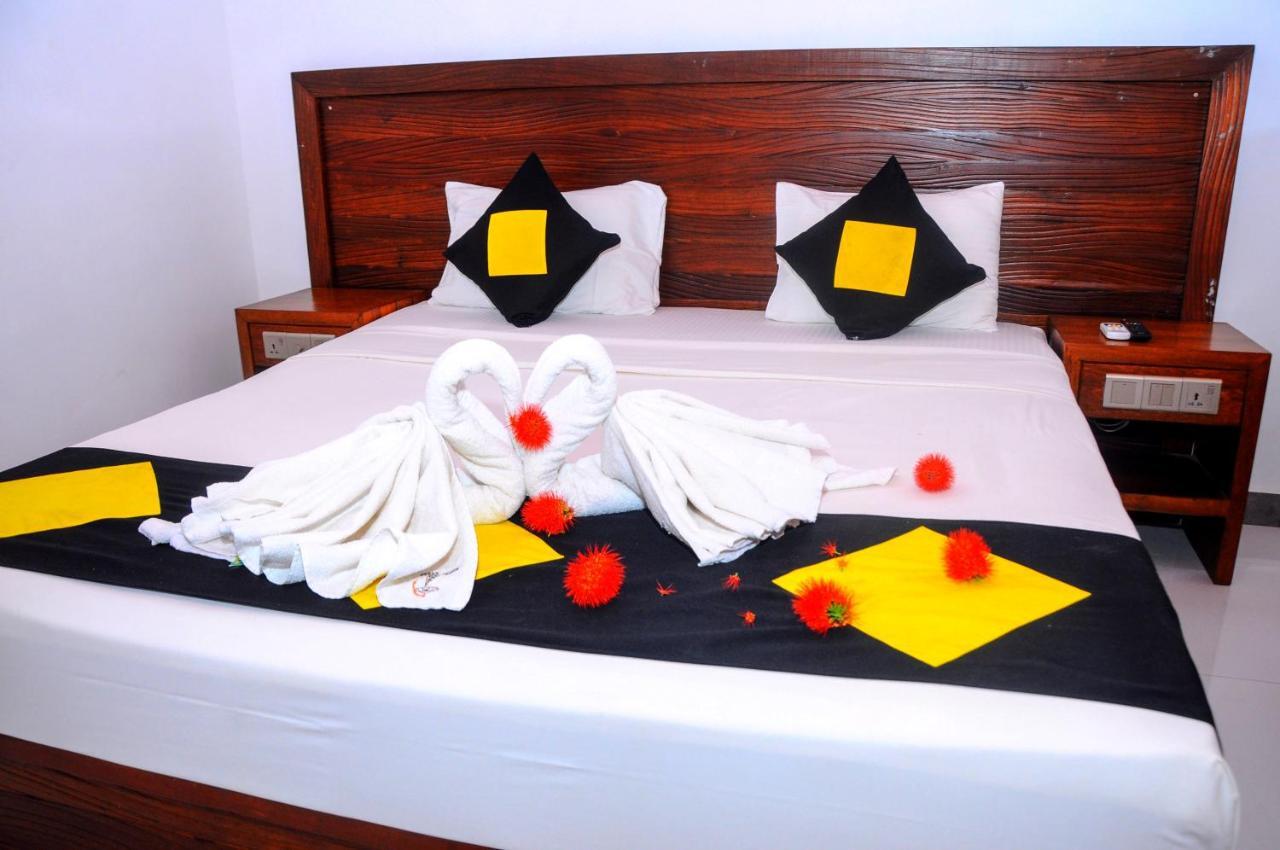 Happy Banana Hotel Унаватуна Екстер'єр фото